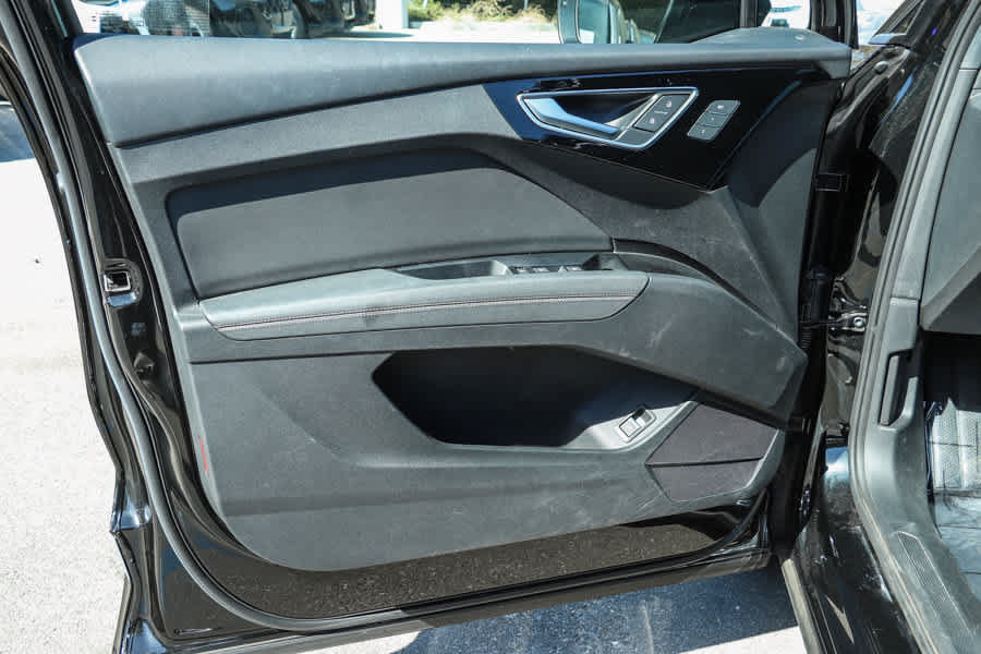 Used 2023 Audi Q4 e-tron Premium Plus AWD/4WD image 26
