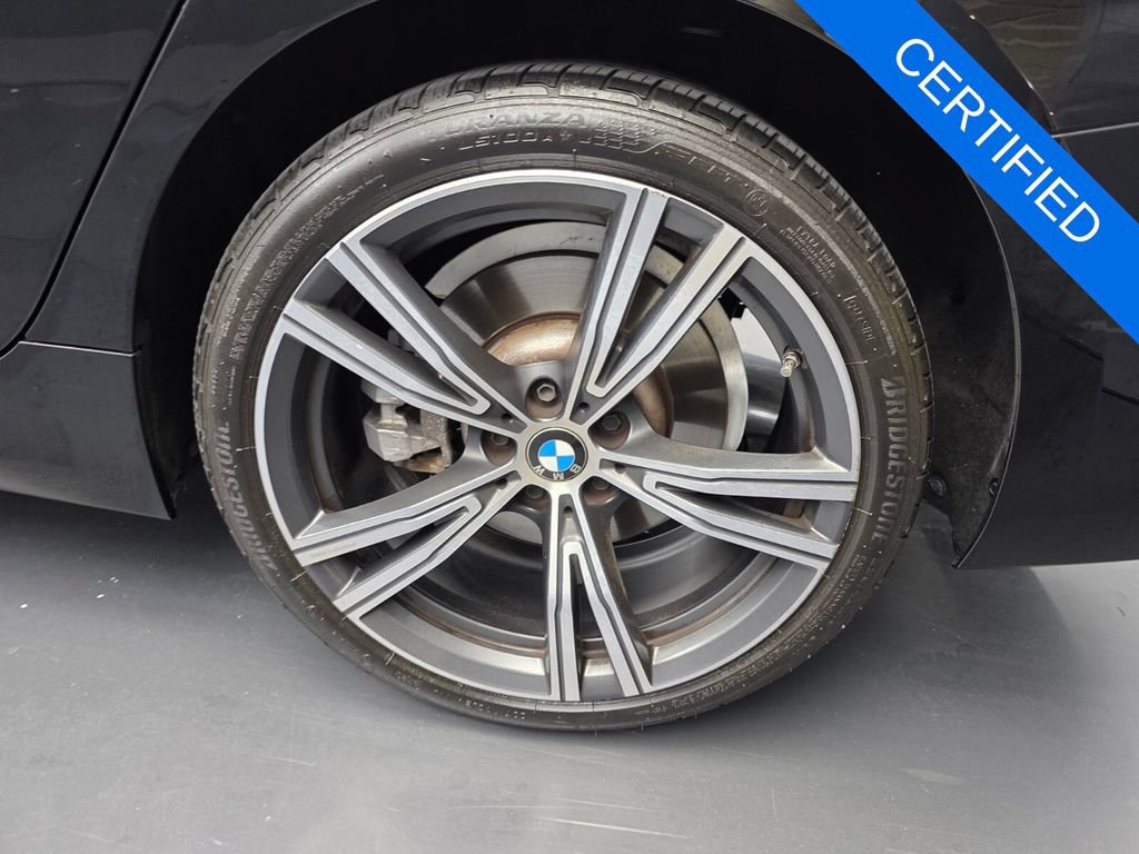 Certified 2024 BMW 330i Sedan w/ Convenience Package RWD image 15