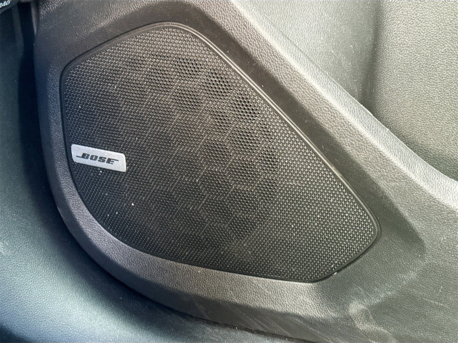 Used 2023 Chevrolet TrailBlazer RS w/ Sun and Liftgate Package image 18