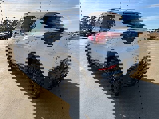 Used 2024 Buick Encore GX Sport Touring image 3