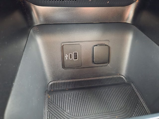 Used 2026 Ford Explorer ST w/ Sun And Sound Package RWD image 32