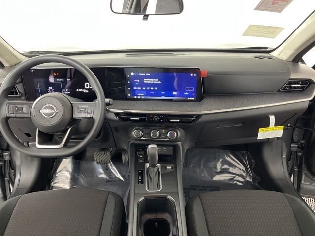 New 2026 Nissan Kicks S image 40