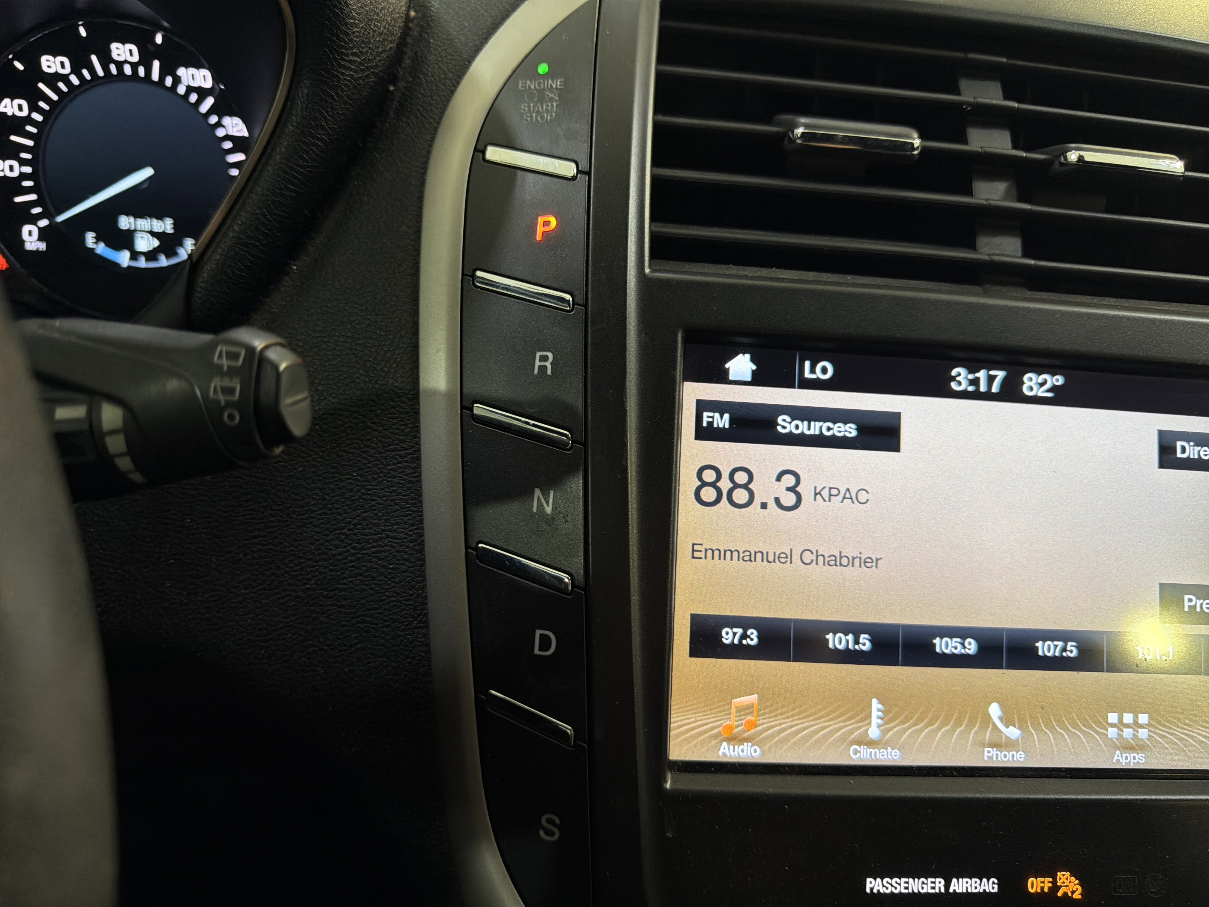 Used 2017 Lincoln MKC Premiere FWD image 19