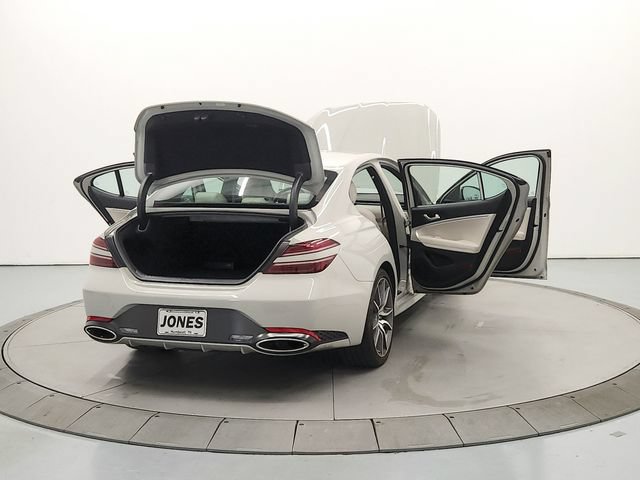 Used 2024 Genesis G70 2.5T AWD/4WD image 15