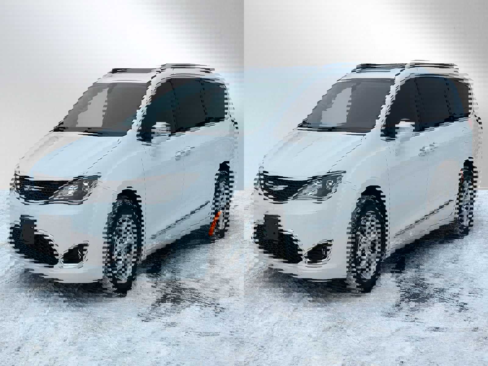 Used 2020 Chrysler Pacifica Limited image 7