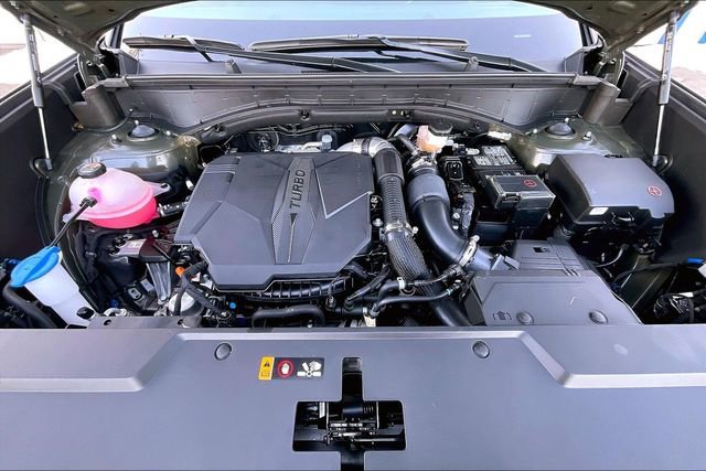 Certified 2025 Hyundai Santa Fe SEL image 9