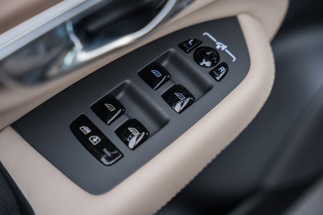 New 2026 Volvo XC90 B6 Plus image 39