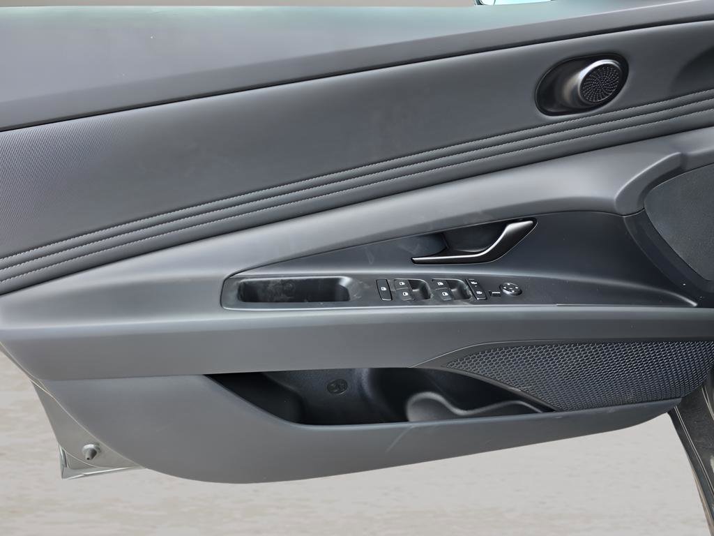 New 2026 Hyundai Elantra SEL Sport image 12