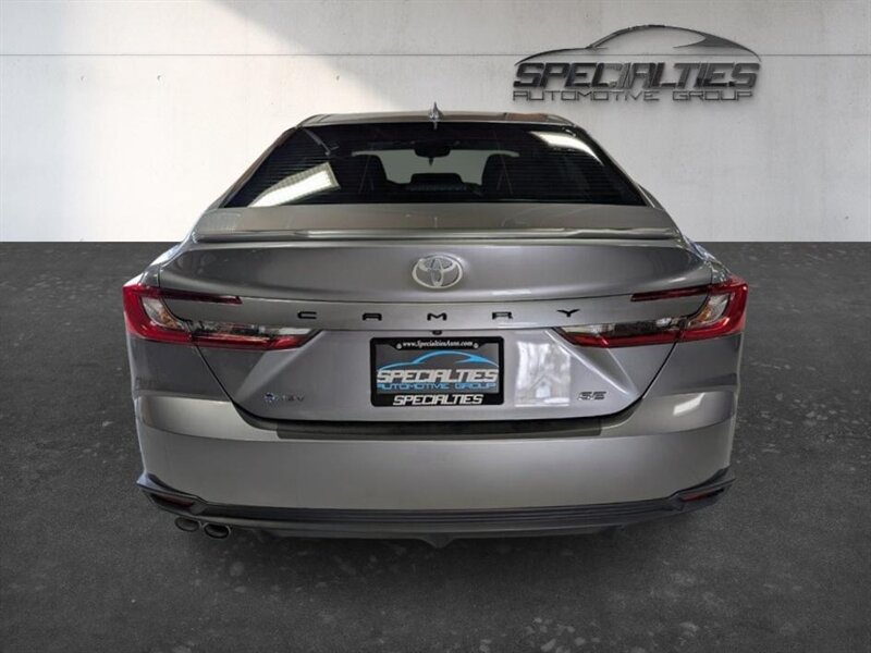 Used 2025 Toyota Camry SE w/ Convenience Package FWD image 9