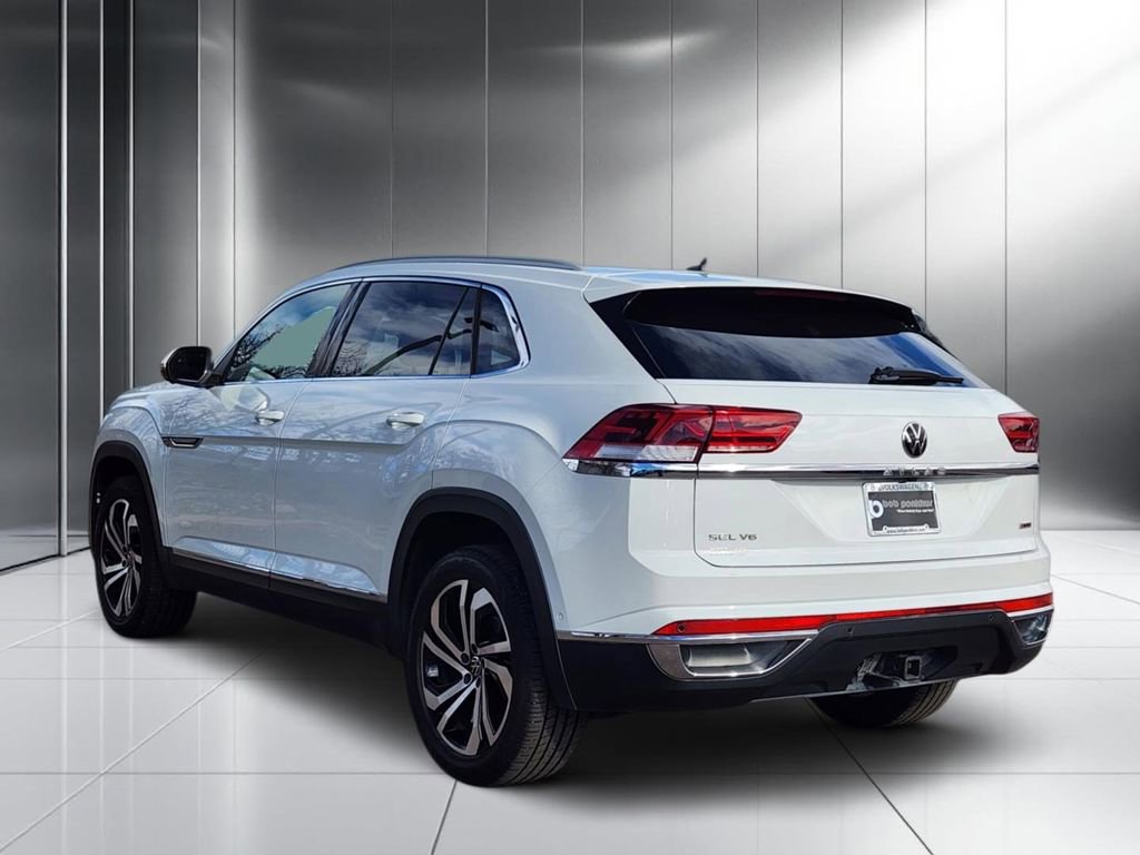 Used 2021 Volkswagen Atlas Cross Sport SEL Premium image 32