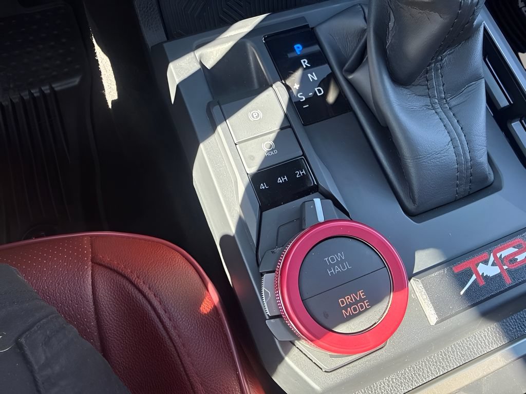 Used 2024 Toyota Tacoma TRD Sport AWD/4WD image 26