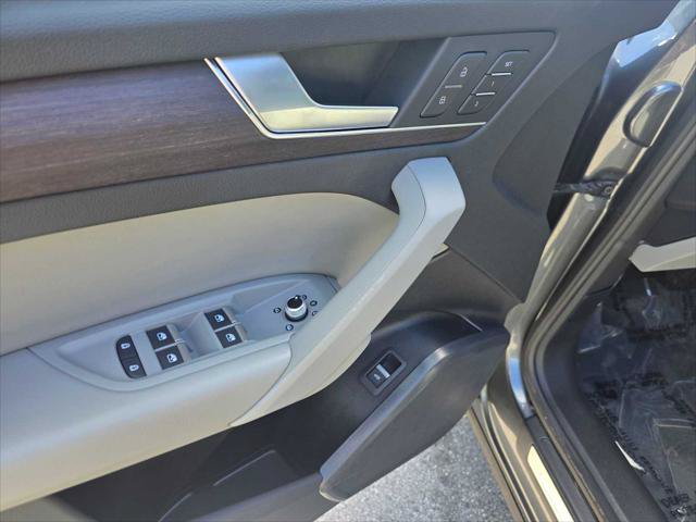 Used 2022 Audi Q5 2.0T Premium AWD/4WD image 22