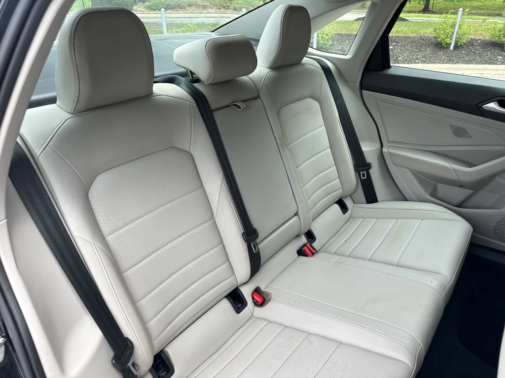Used 2023 Volkswagen Jetta SE FWD image 33