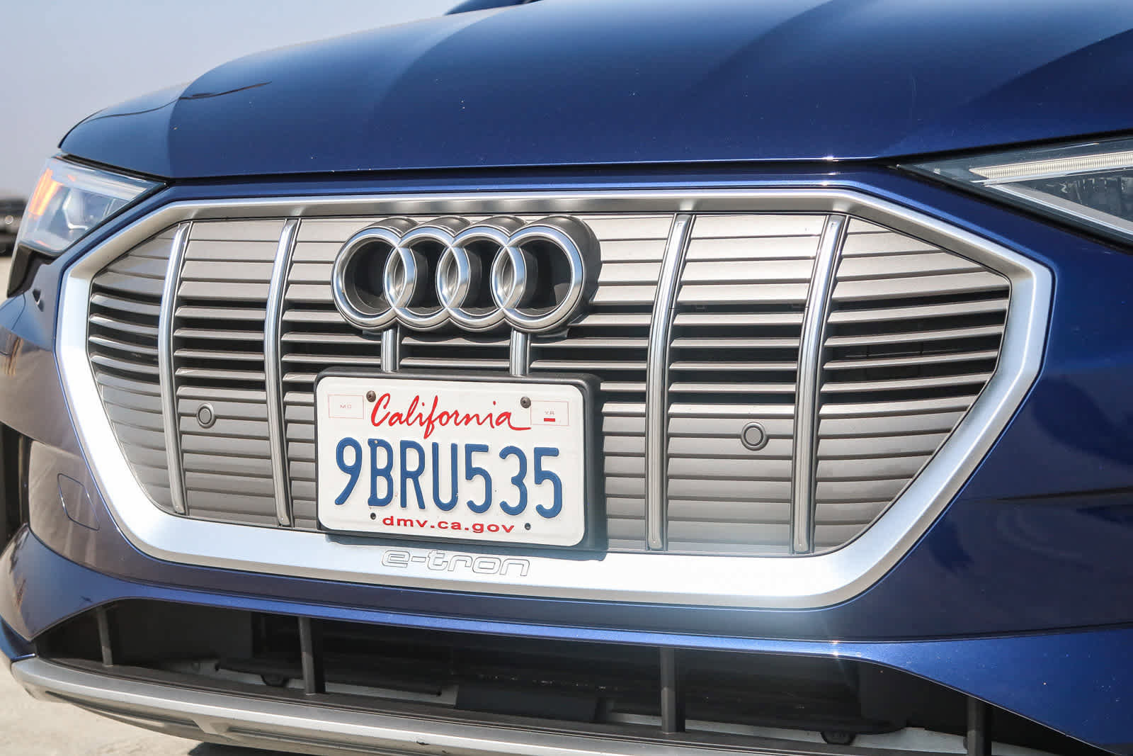 Used 2022 Audi e-tron Premium image 6