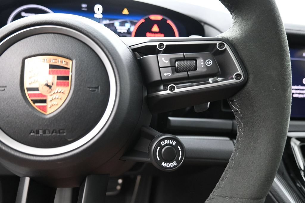 Certified 2026 Porsche Panamera RWD image 11