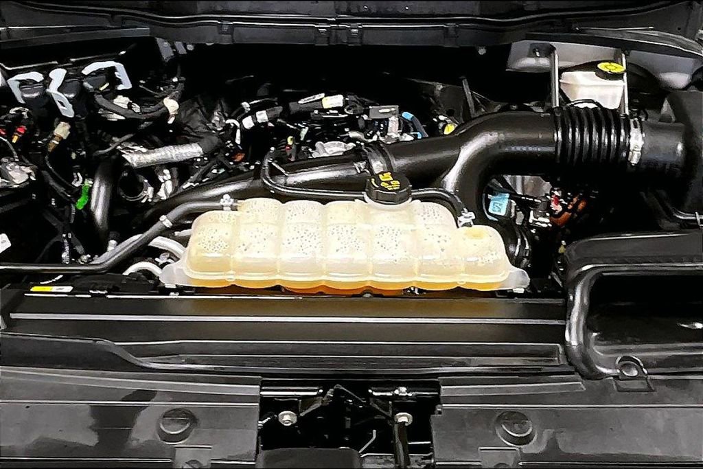 Used 2023 Ford F150 XLT w/ Equipment Group 302A High image 9