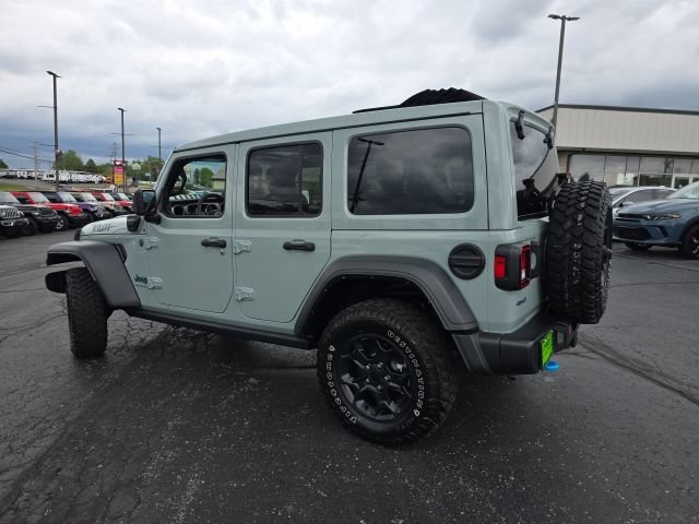 Used 2023 Jeep Wrangler Unlimited w/ Sun & Screen Package AWD/4WD image 4