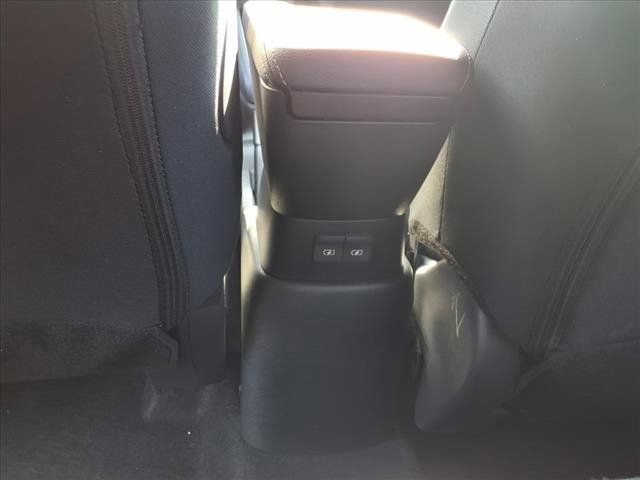 New 2025 Nissan Kicks Play S image 28