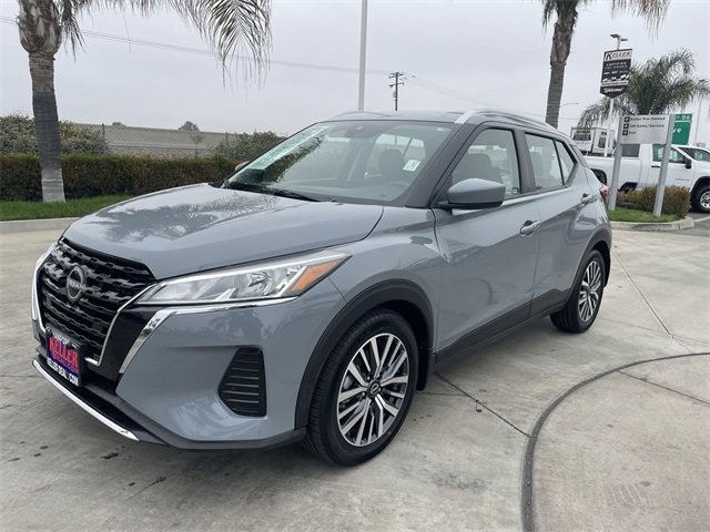 Used 2023 Nissan Kicks SV image 4