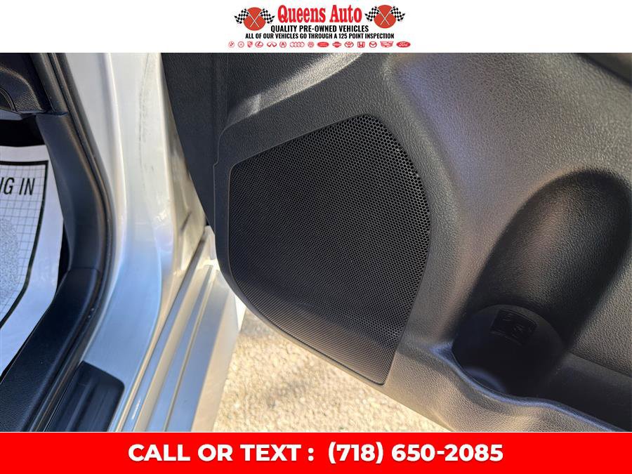 Used 2013 Toyota Camry SE FWD image 43
