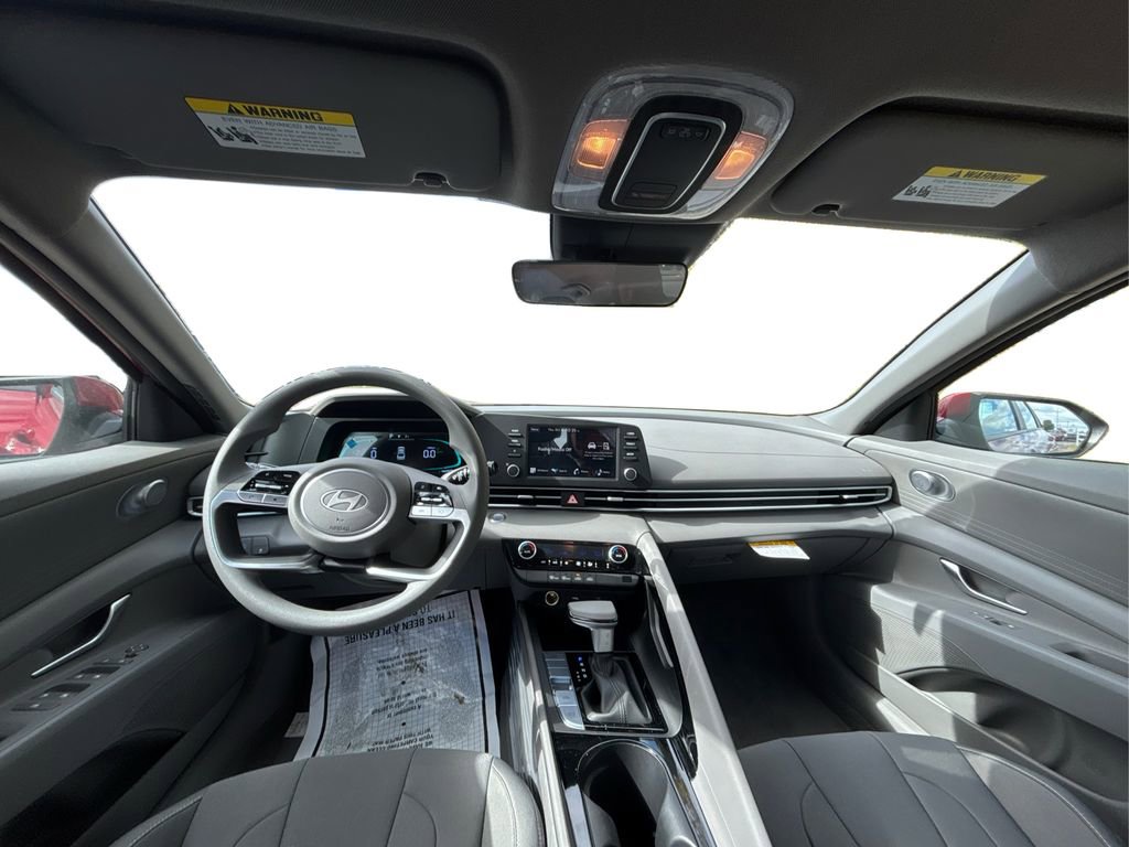 New 2025 Hyundai Elantra Blue image 25