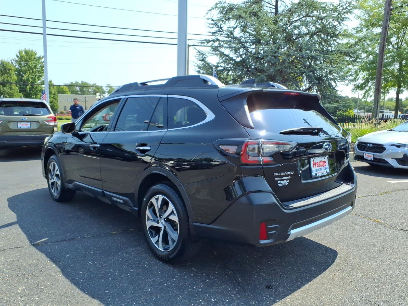Used 2020 Subaru Outback Touring AWD/4WD image 4