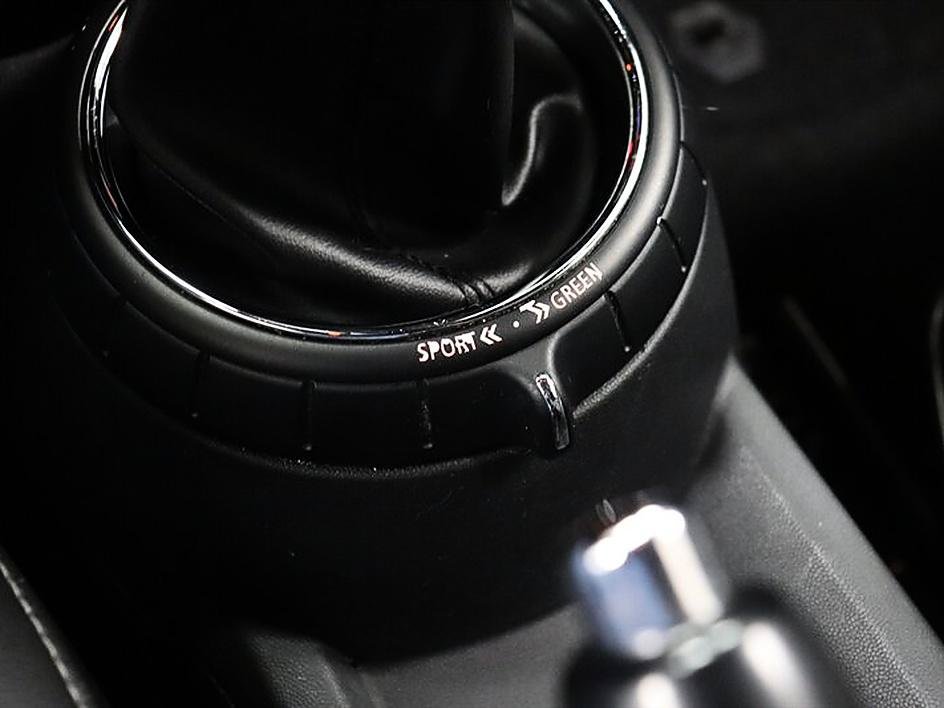 Used 2014 MINI Cooper S FWD image 29