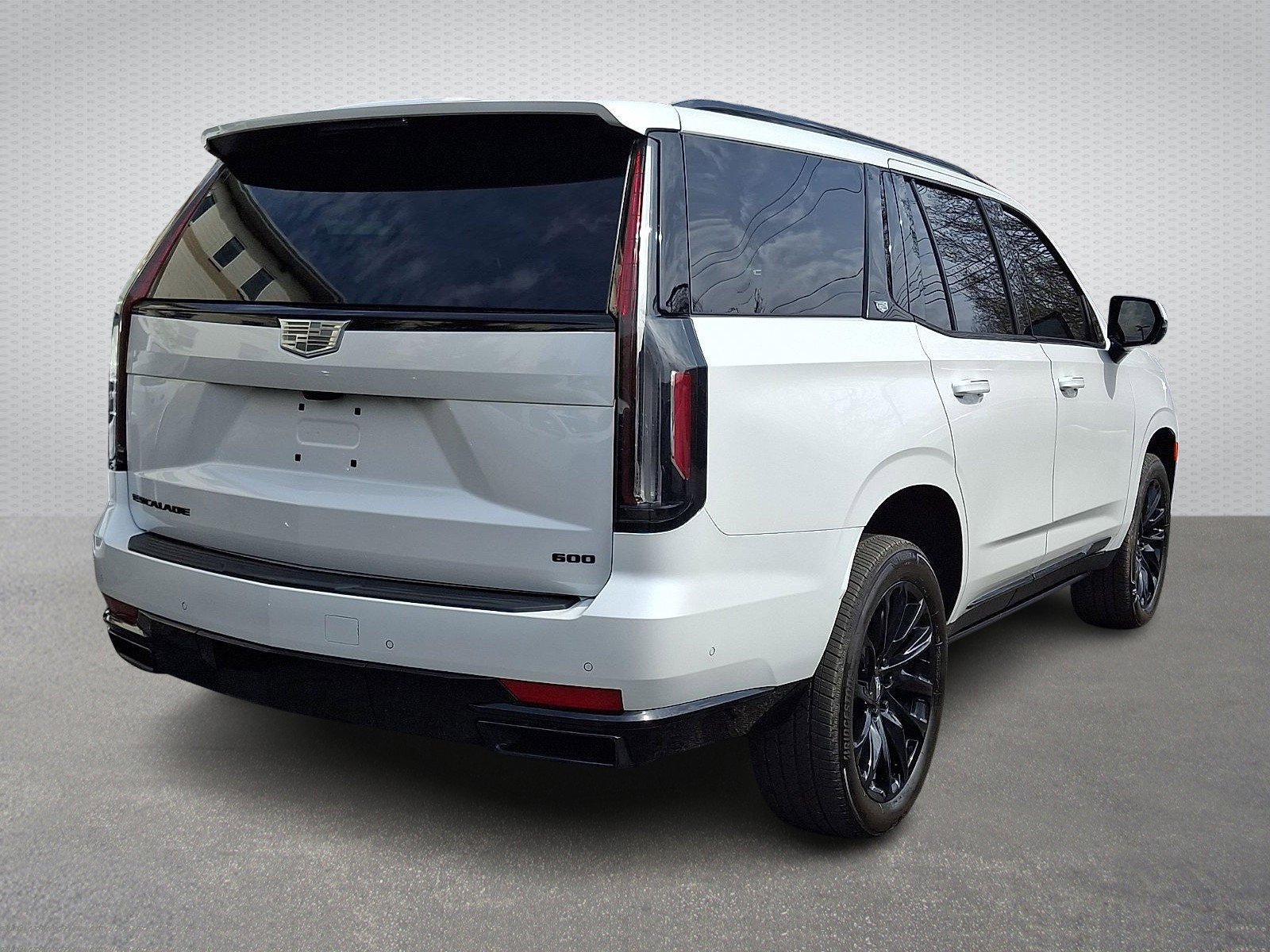 Used 2024 Cadillac Escalade Sport w/ LPO, ONYX Package image 6