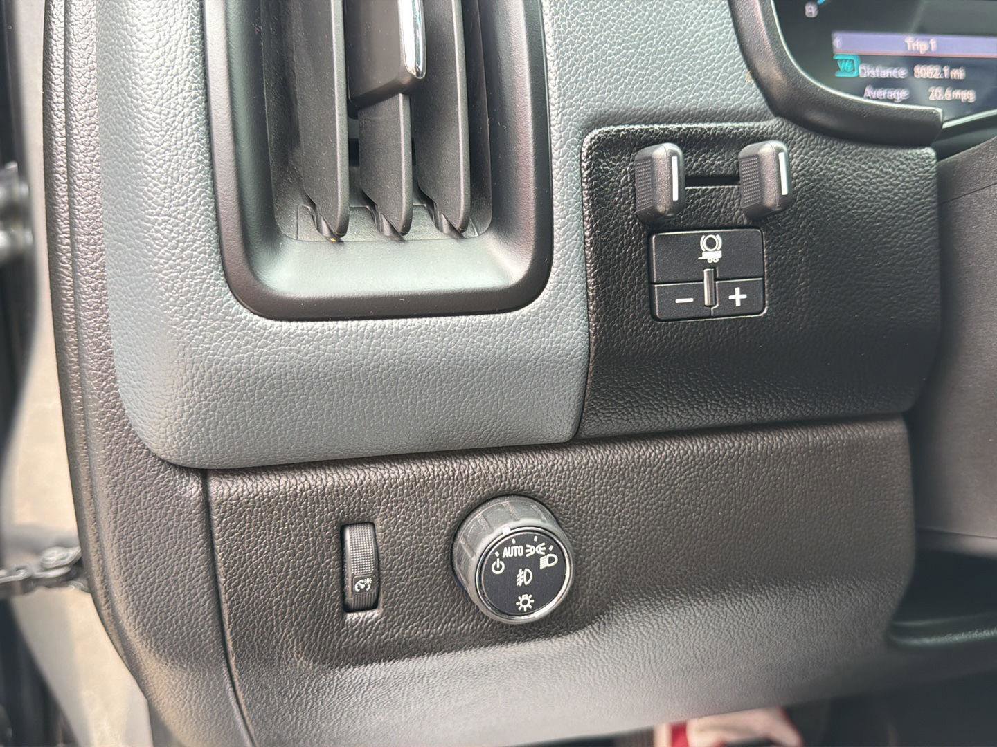 Used 2019 Chevrolet Colorado Z71 RWD image 34