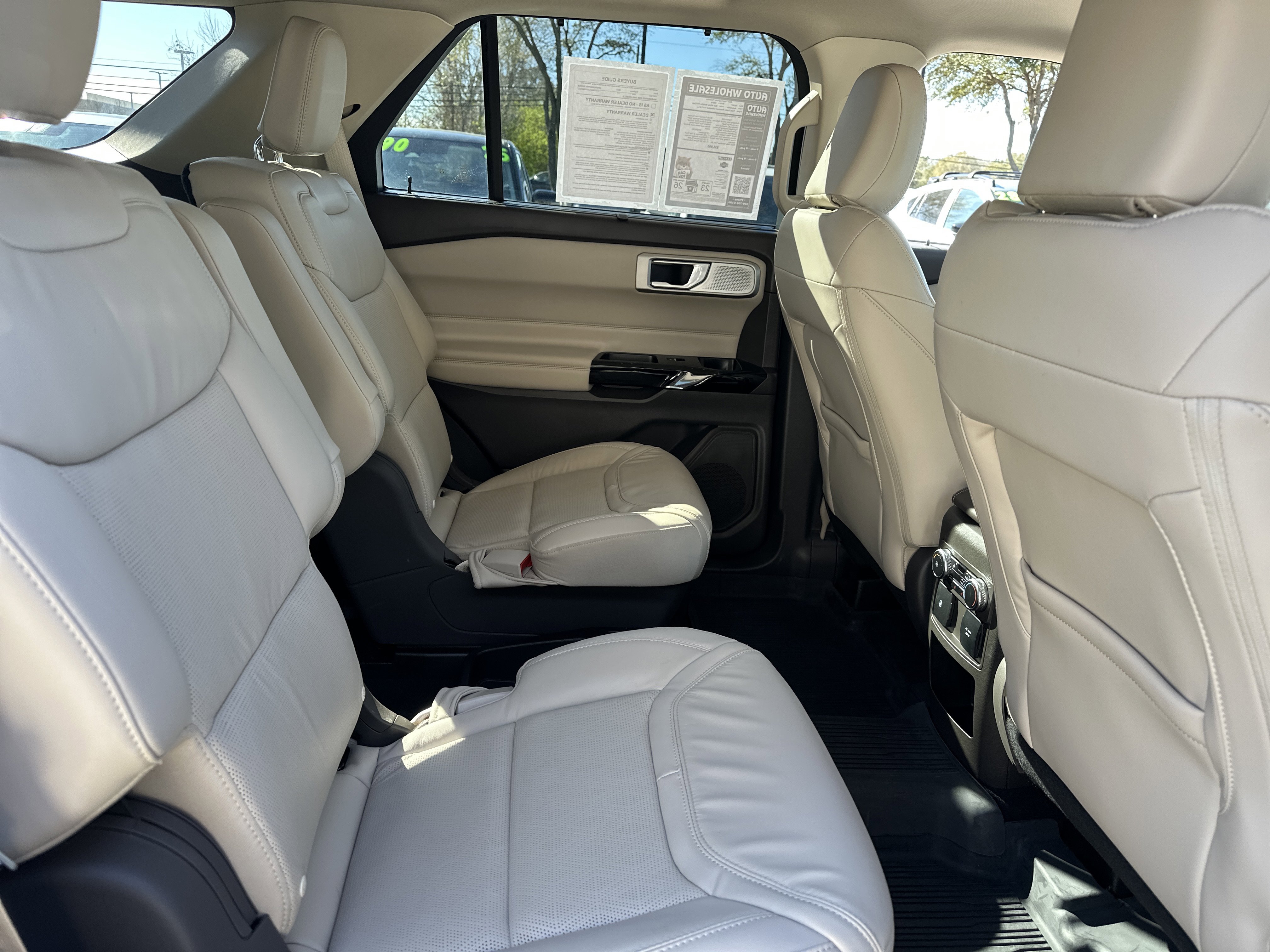 Used 2021 Ford Explorer Platinum w/ Equipment Group 601A image 14