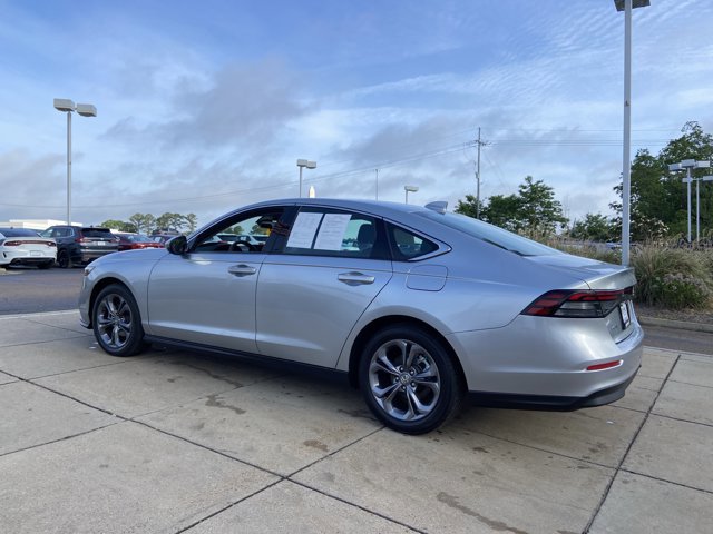 Used 2024 Honda Accord EX image 8