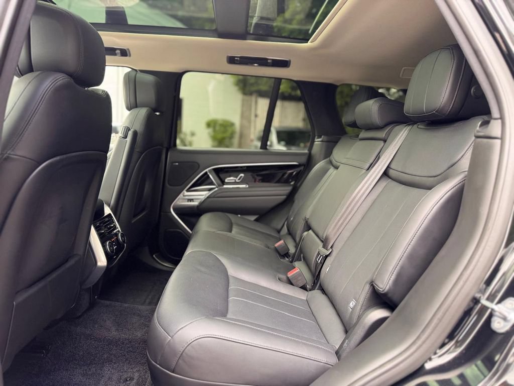 Used 2023 Land Rover Range Rover SE AWD/4WD image 26