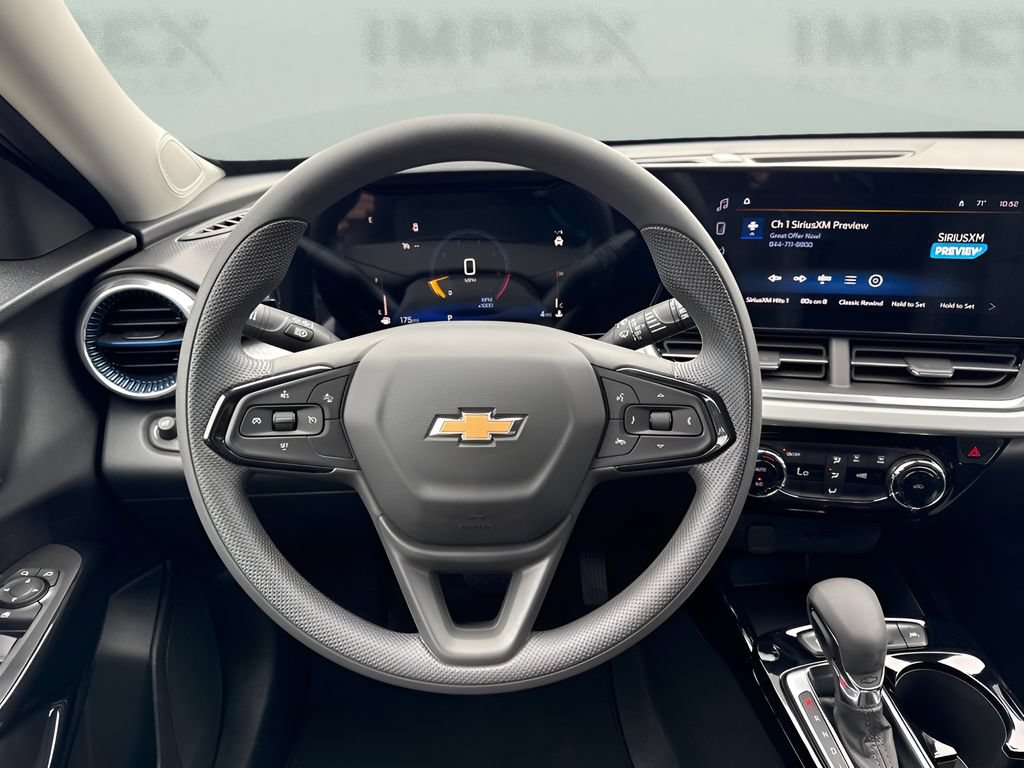 New 2026 Chevrolet Trax LT FWD image 12