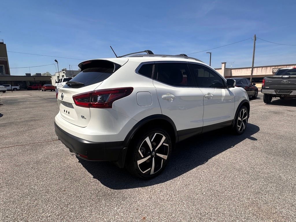 Used 2021 Nissan Rogue Sport SL image 5