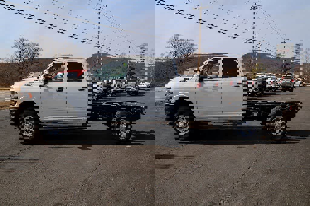New 2024 RAM 3500 Tradesman w/ Safety Group image 6