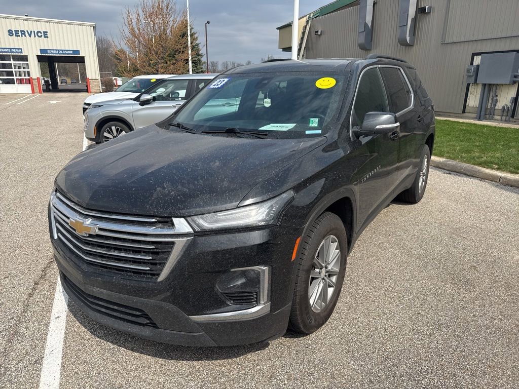Used 2023 Chevrolet Traverse LT