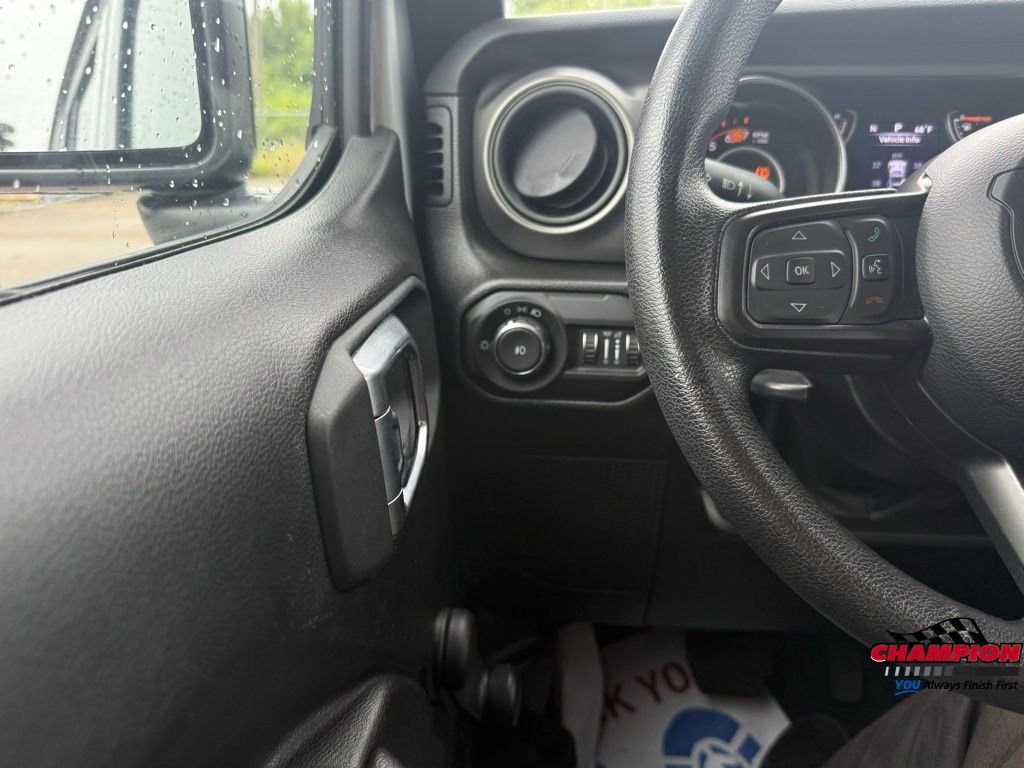 Used 2022 Jeep Wrangler Unlimited Sport image 27