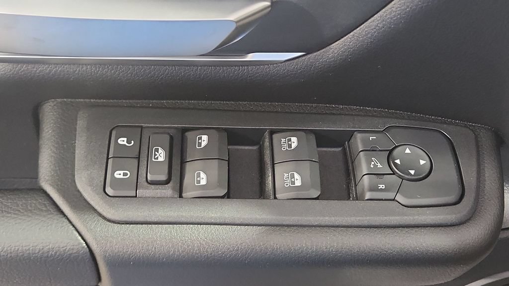 New 2026 RAM 1500 Big Horn AWD/4WD image 21