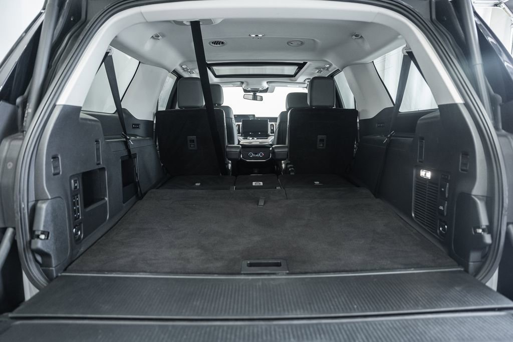 Used 2025 Ford Expedition Max Active image 10