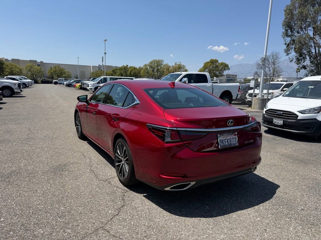 Used 2024 Lexus ES 350 w/ Premium Package FWD image 4