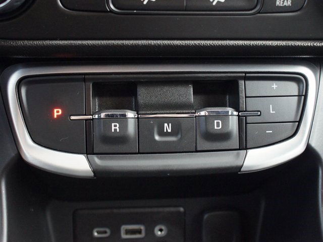 Used 2024 GMC Terrain SLE image 10