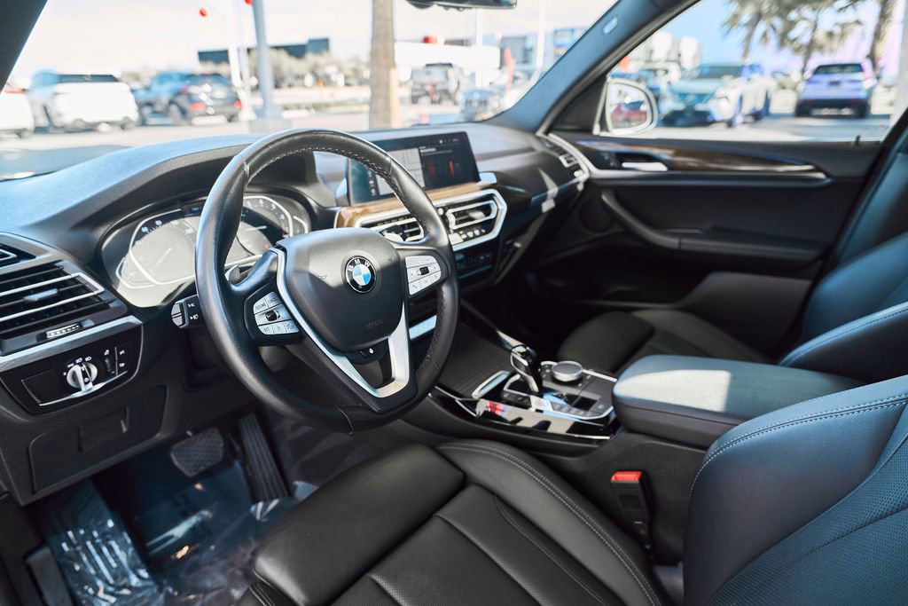 Used 2022 BMW X3 xDrive30i w/ Convenience Package AWD/4WD image 2