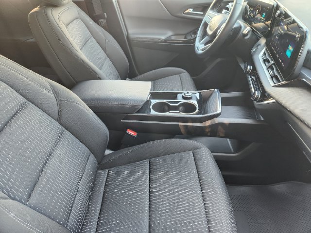 Used 2026 Chevrolet Equinox LT FWD image 19