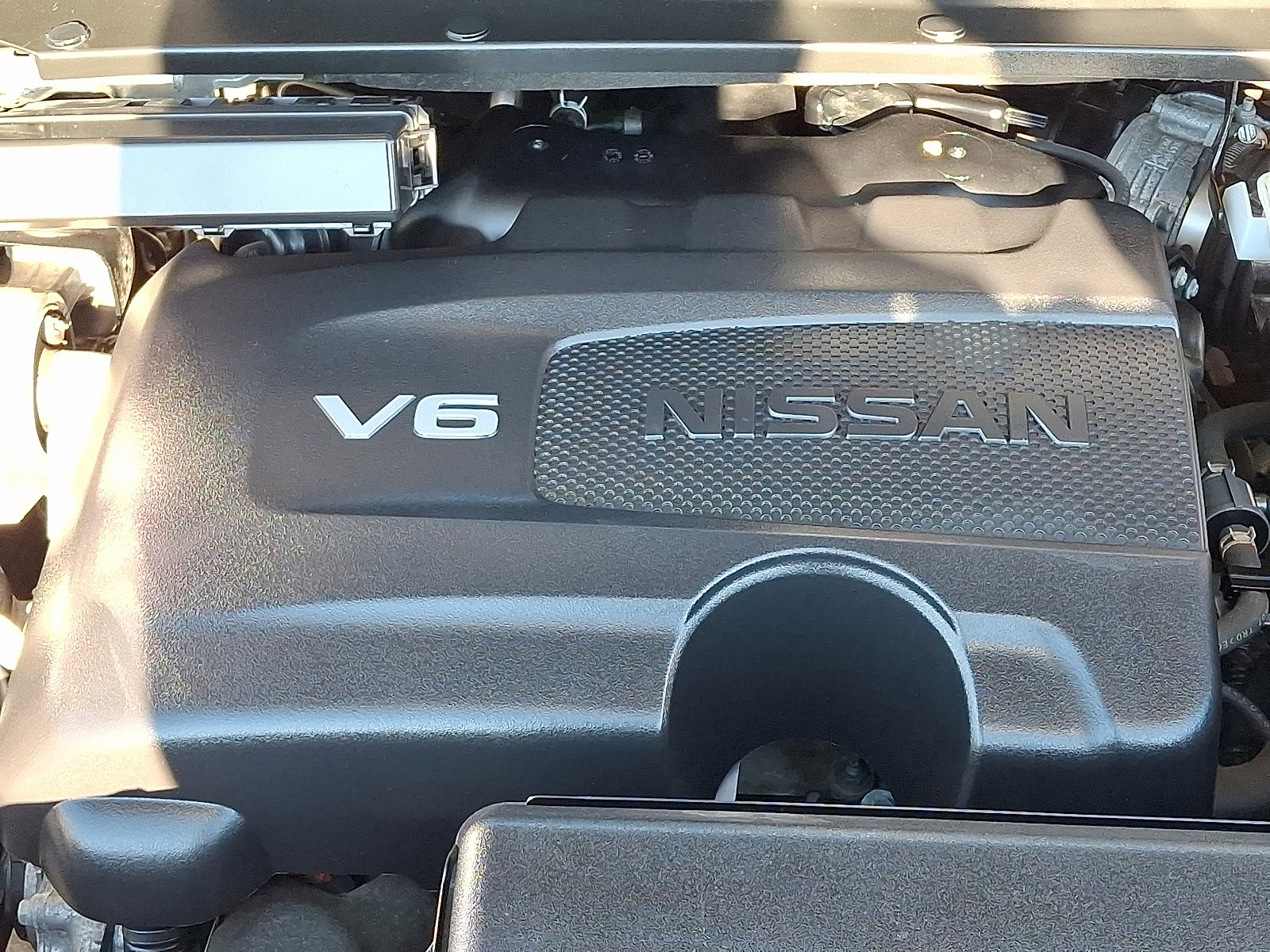 Used 2020 Nissan Pathfinder S image 28