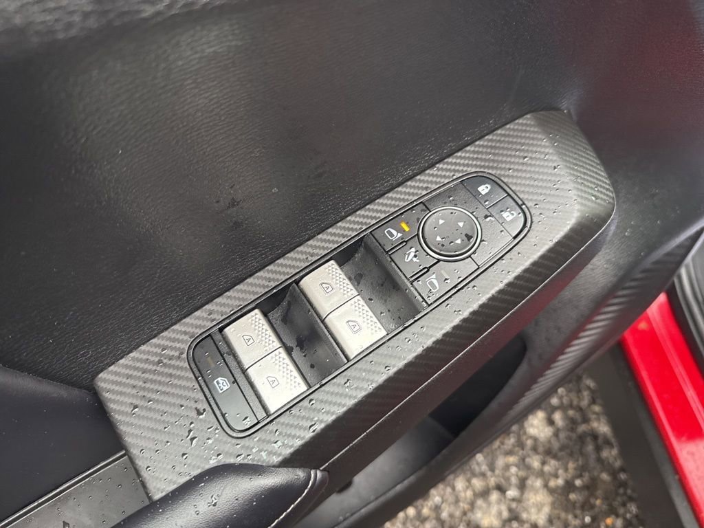 Used 2024 Mitsubishi Outlander 4WD Plug-In Hybrid image 12
