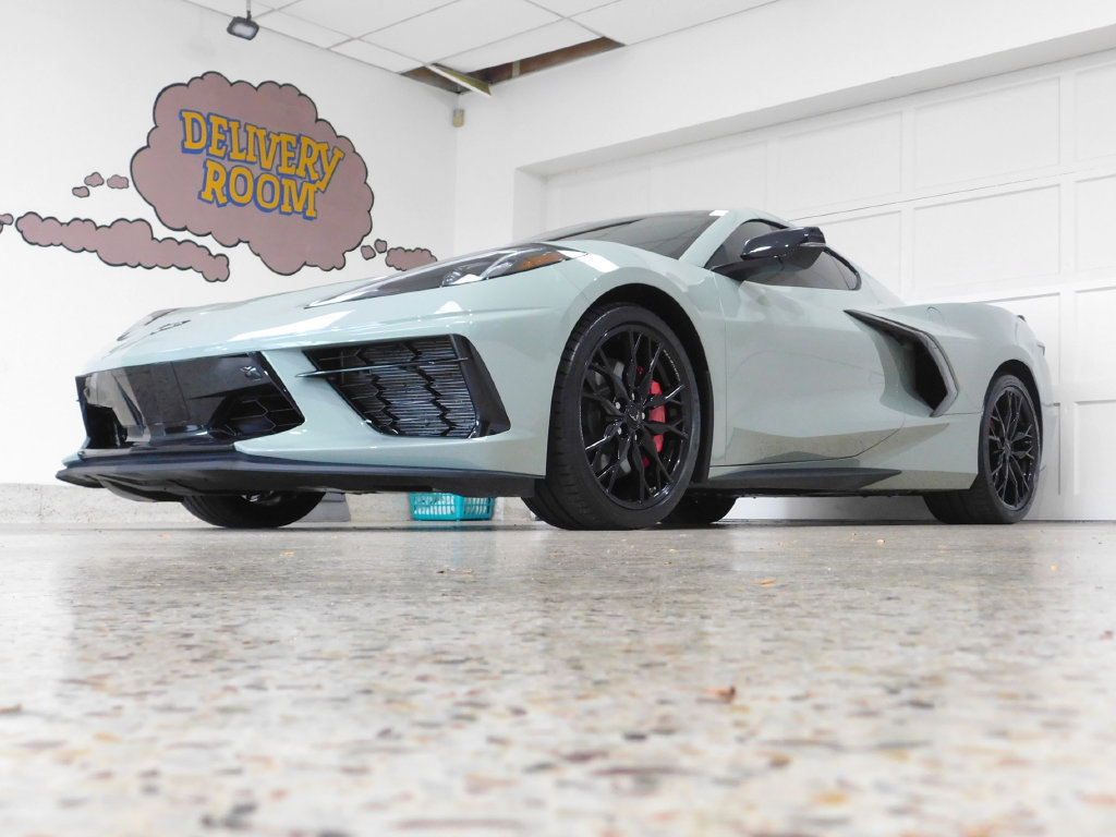 Used 2024 Chevrolet Corvette Stingray Preferred Cpe w/ Z51 Performance Package RWD image 7