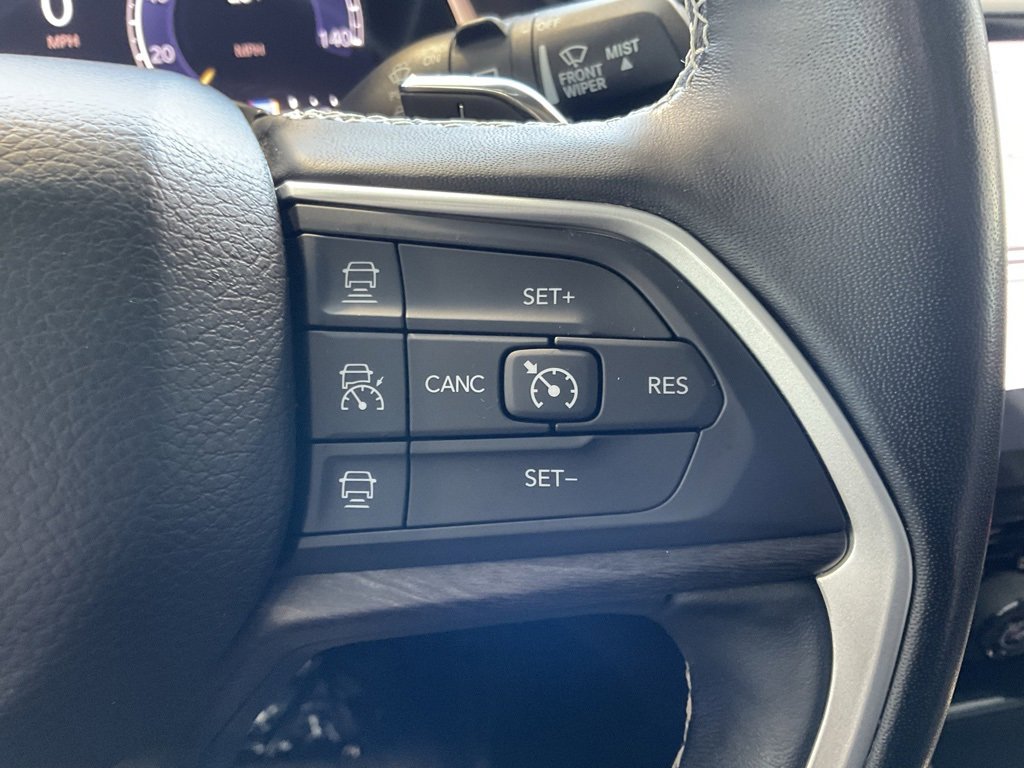 Used 2022 Jeep Grand Cherokee L Limited w/ Luxury Tech Group II image 13