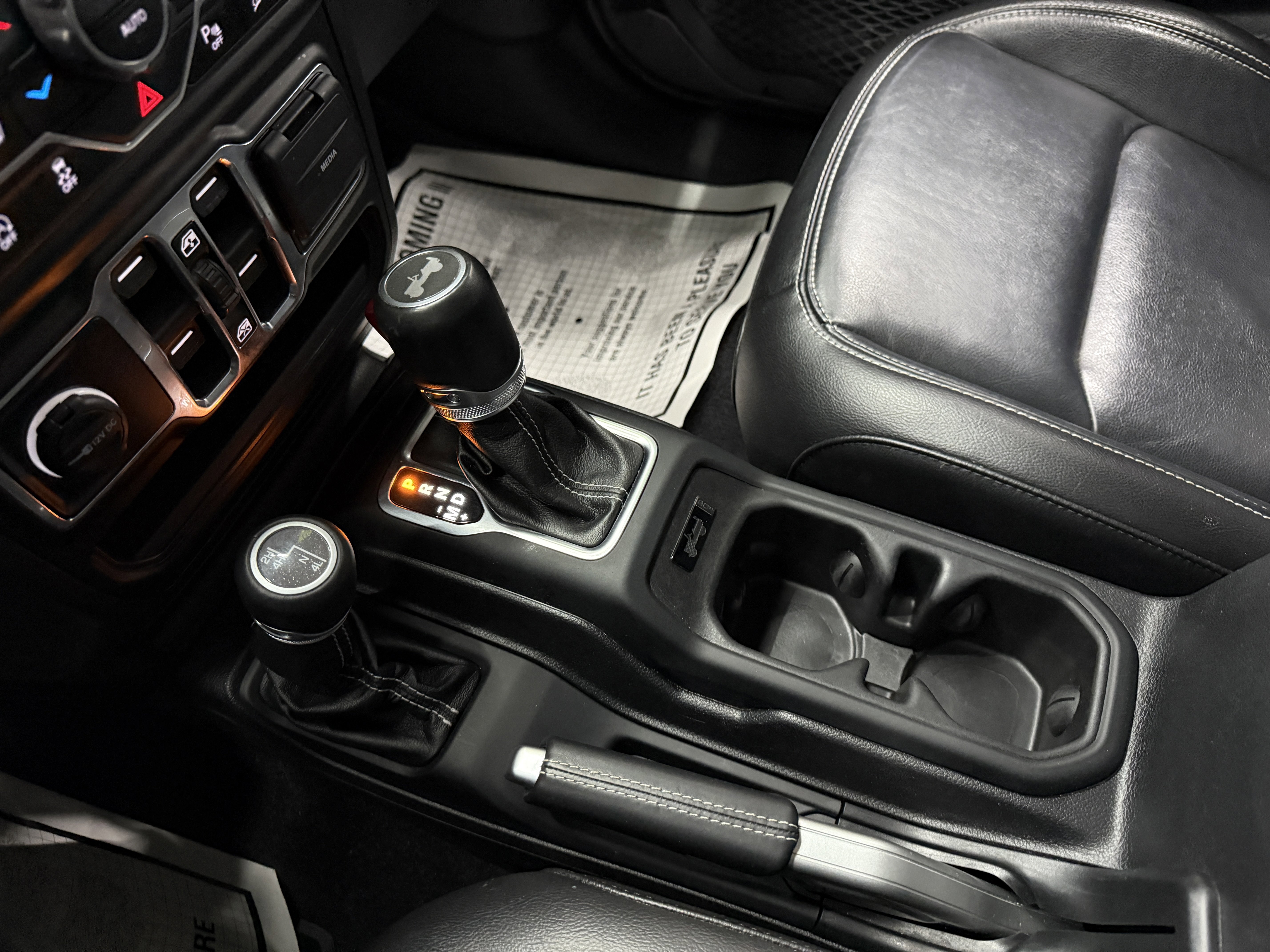 Used 2021 Jeep Wrangler Unlimited Sahara image 21