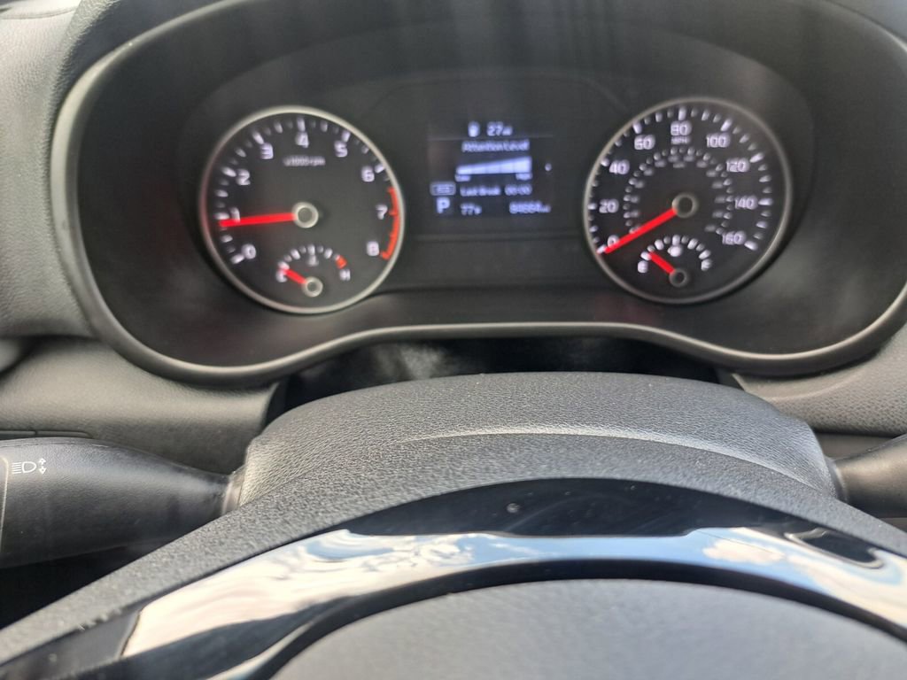 Used 2020 Kia Sportage LX image 12