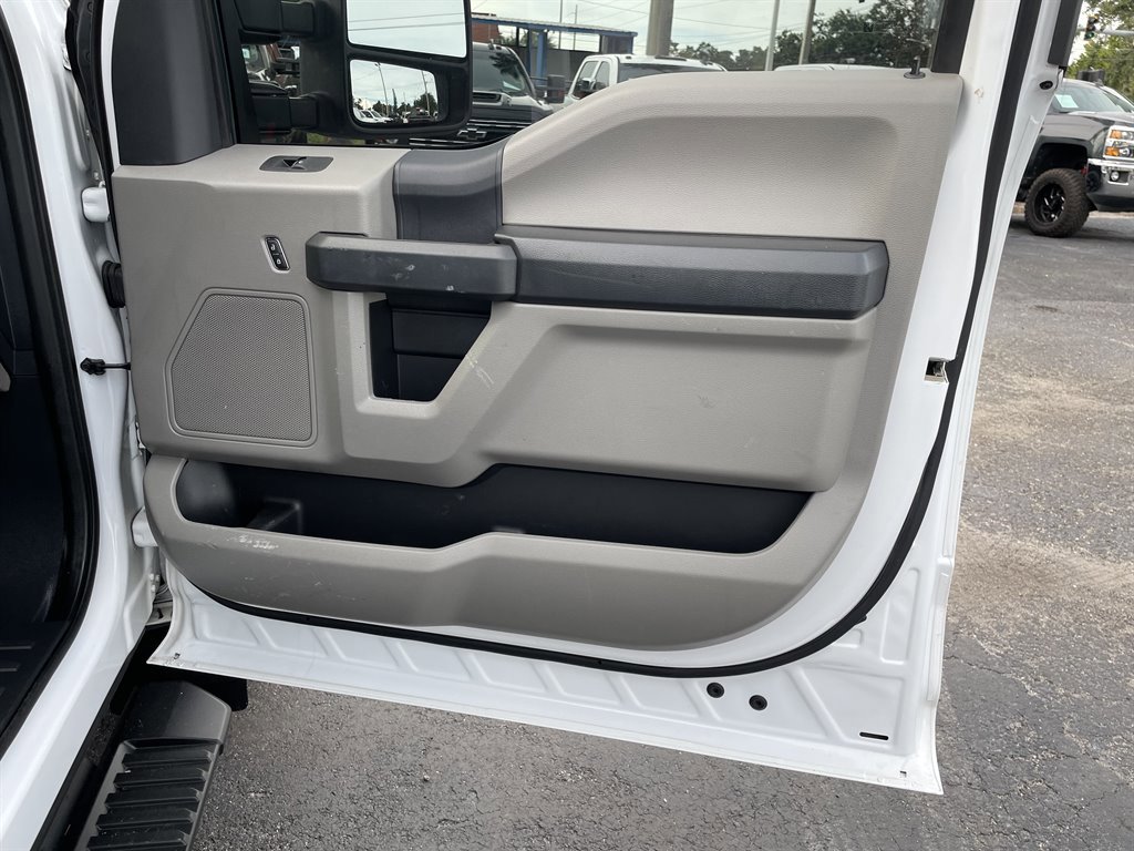 Used 2022 Ford F350 XL w/ Power Equipment Group image 35